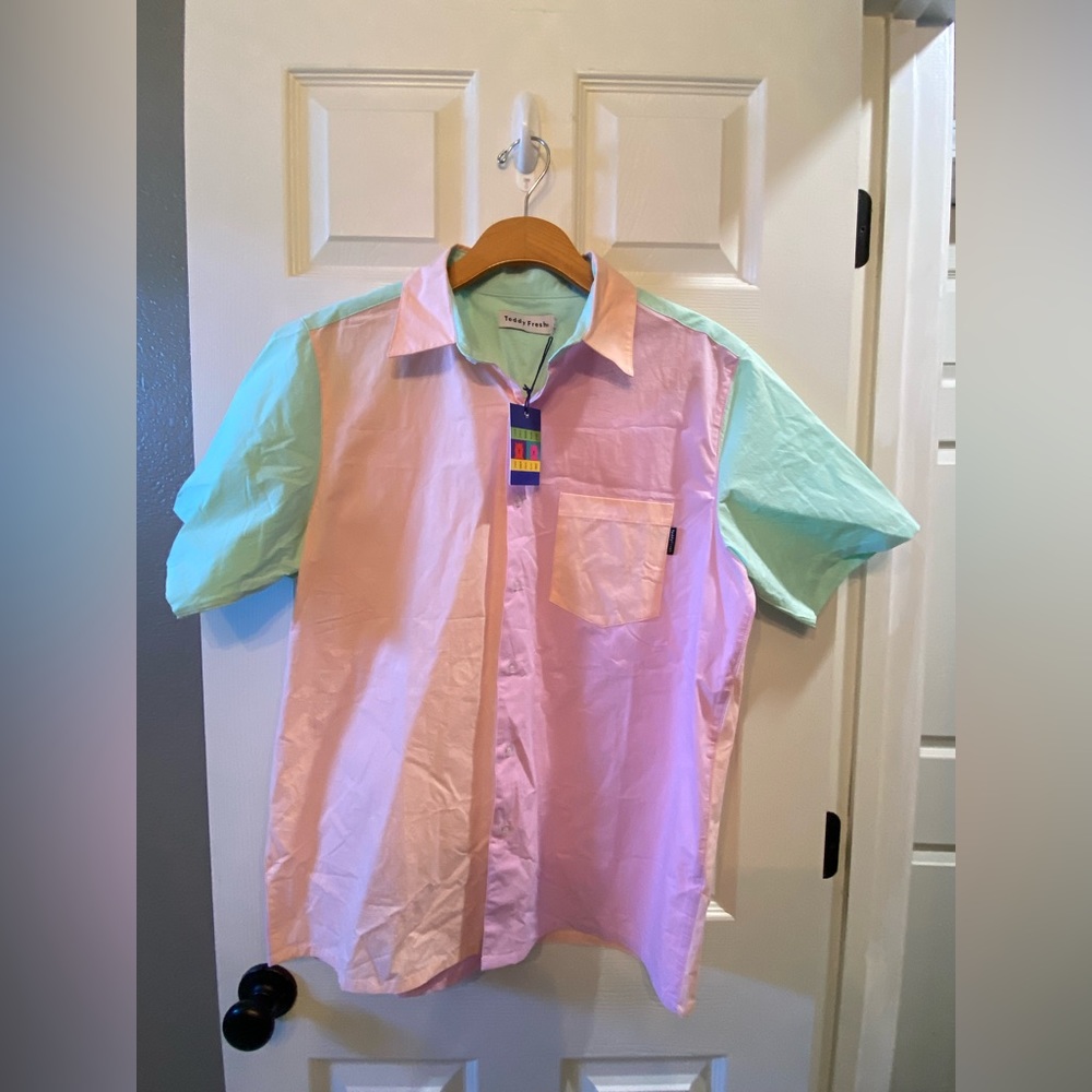 🎉HP🎉 Teddy Fresh button down top